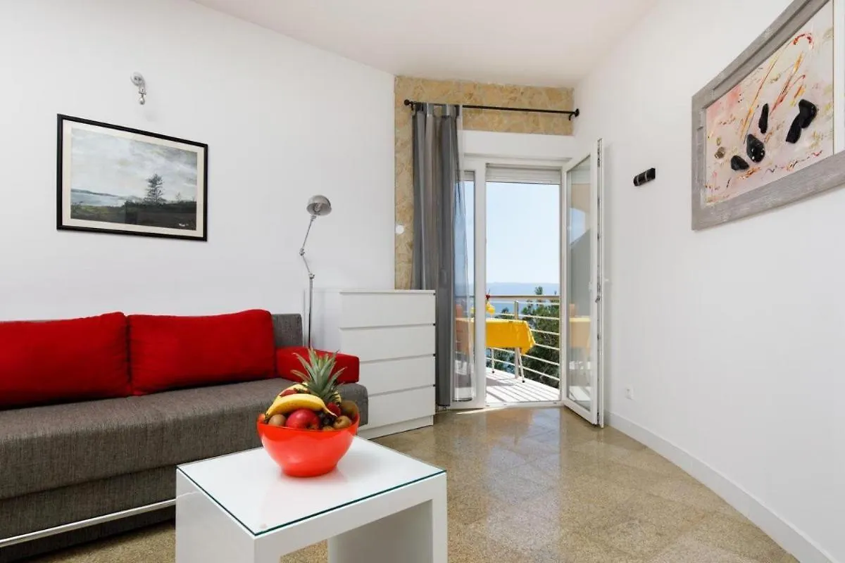 Cozy Apartment For 3 Adults Next To The Beach Split
